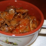 Crvenokose u sosu od paradajza za zimu: kako kuvati, recepti